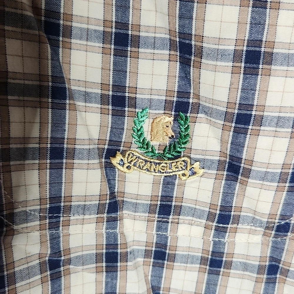 Wrangler riata button